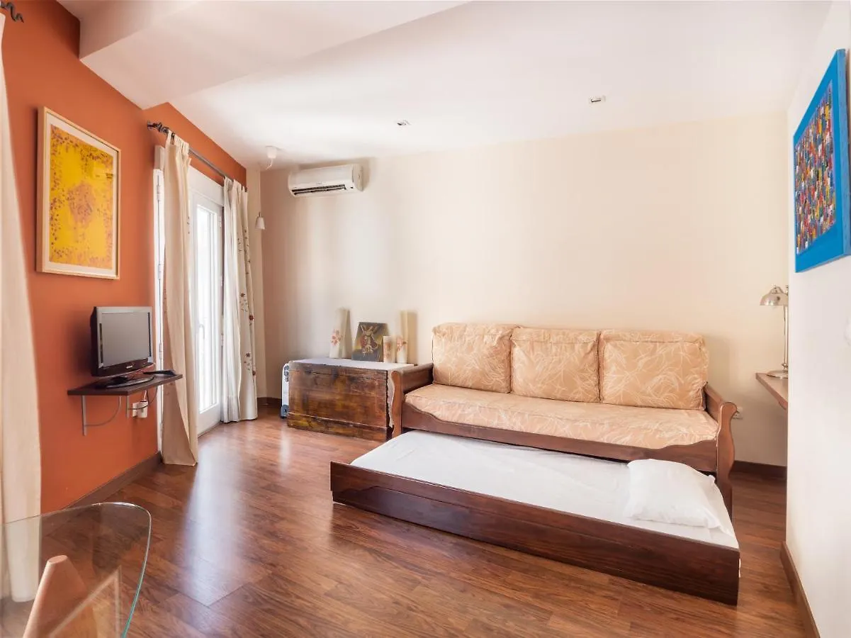 San Felipe Sevilla Urban Apartment 0*, セビリア