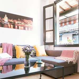Con Encanto En Patio Sevillano Apartamento
