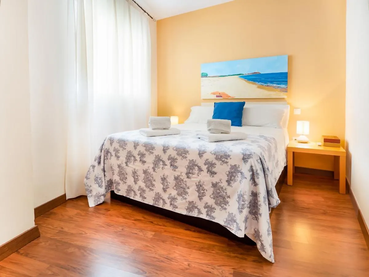 San Felipe Sevilla Urban Apartment 0*, Seville
